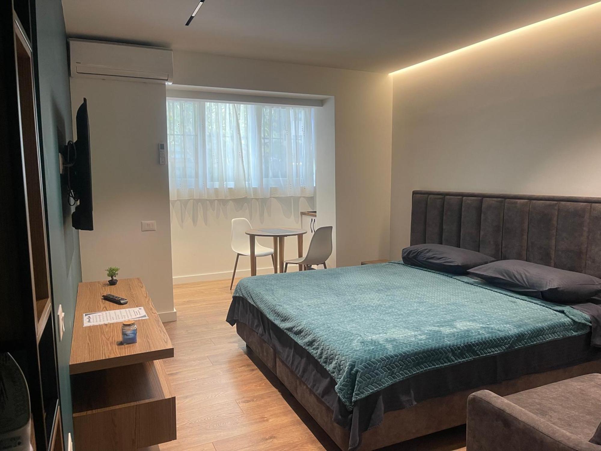 Downtown Studio Apartments Tirana Esterno foto