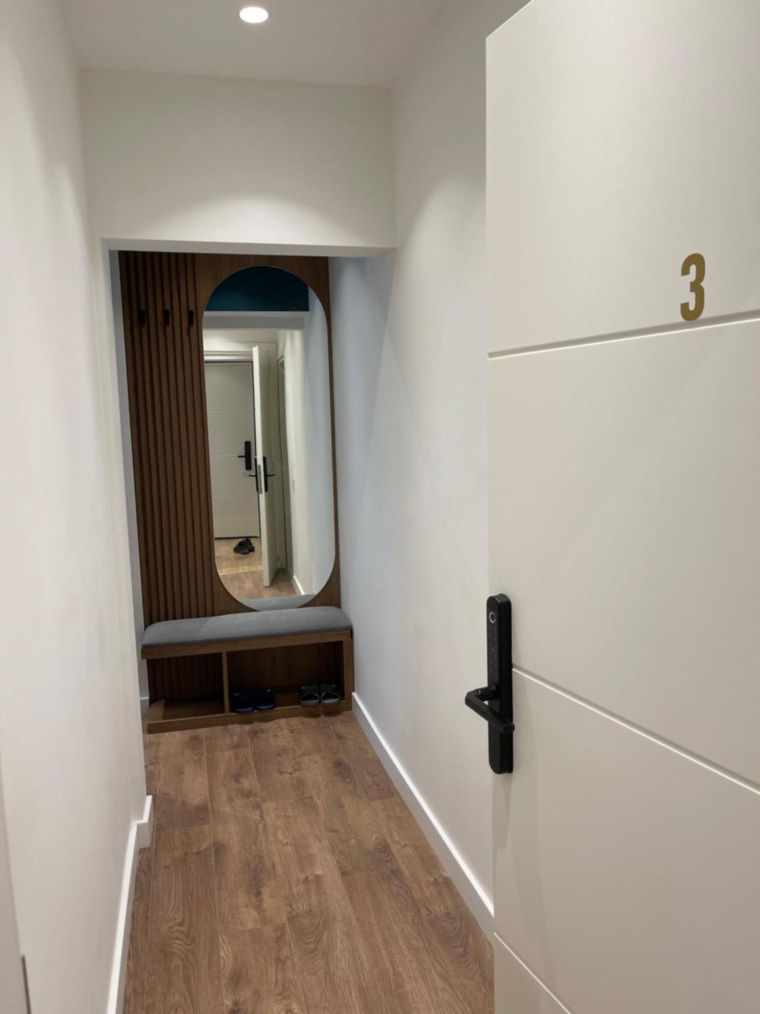Downtown Studio Apartments Tirana Esterno foto